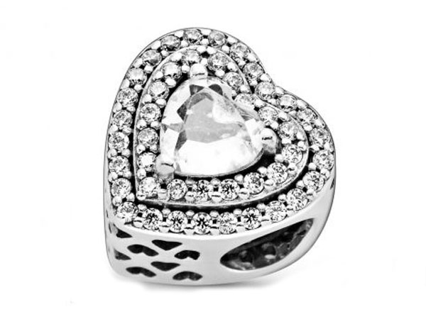 19-799218C01-Pandora-Sparkling-Heart-Charm-768x363.jpg