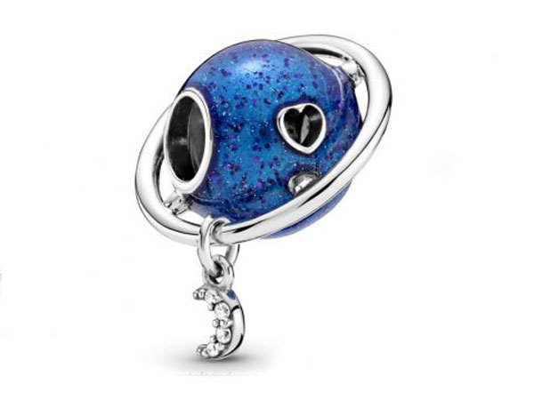 23-799227C01-Pandora-Planet-Charm-768x518.jpg