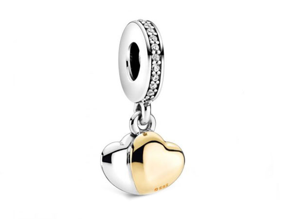 35-799162C01-Pandora-Double-Heart-Dangle-Charm-768x590.jpg